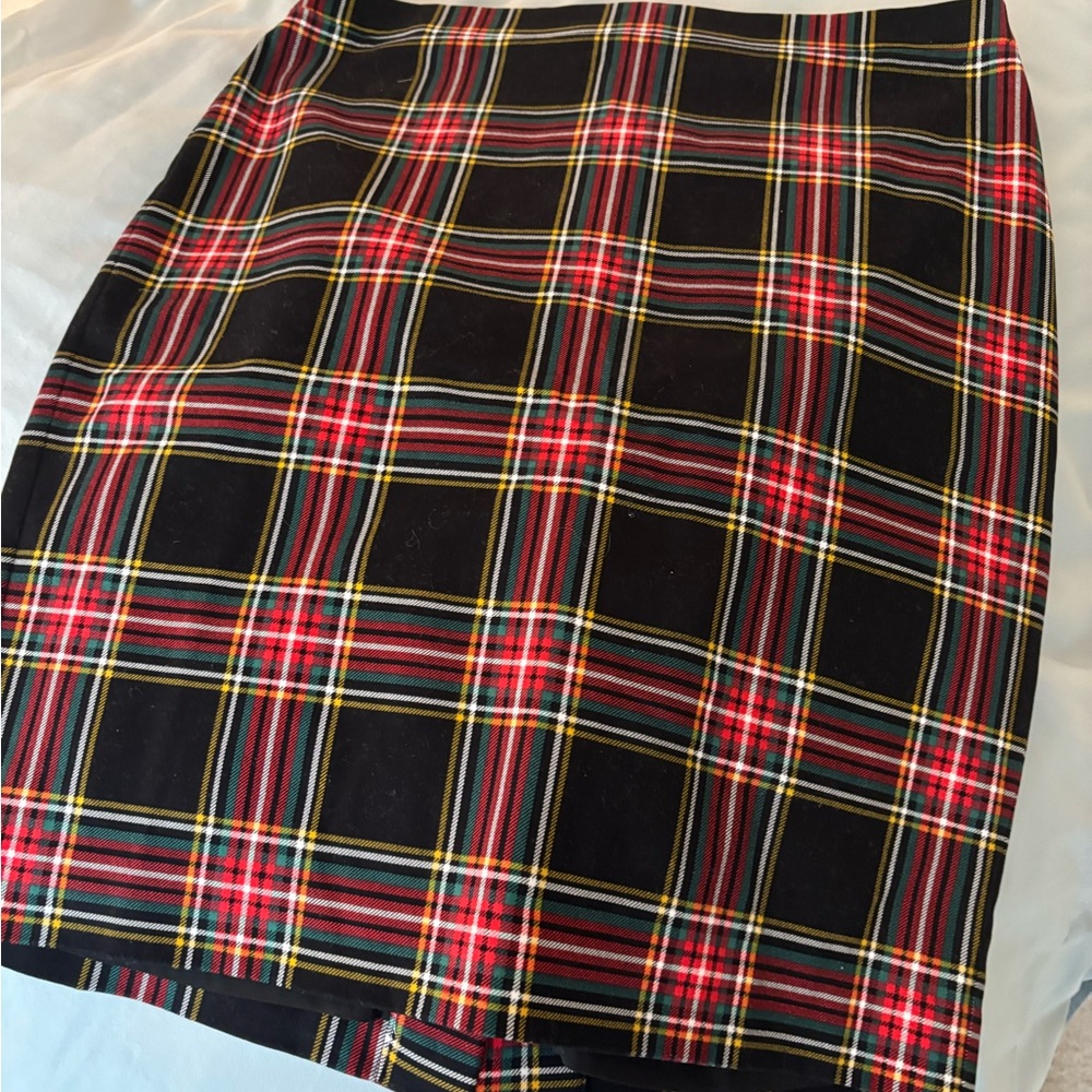 J. Crew Plaid Women's Skirt - Black and Red